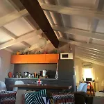 Small Luxury Loft, Down Town Petit Loft